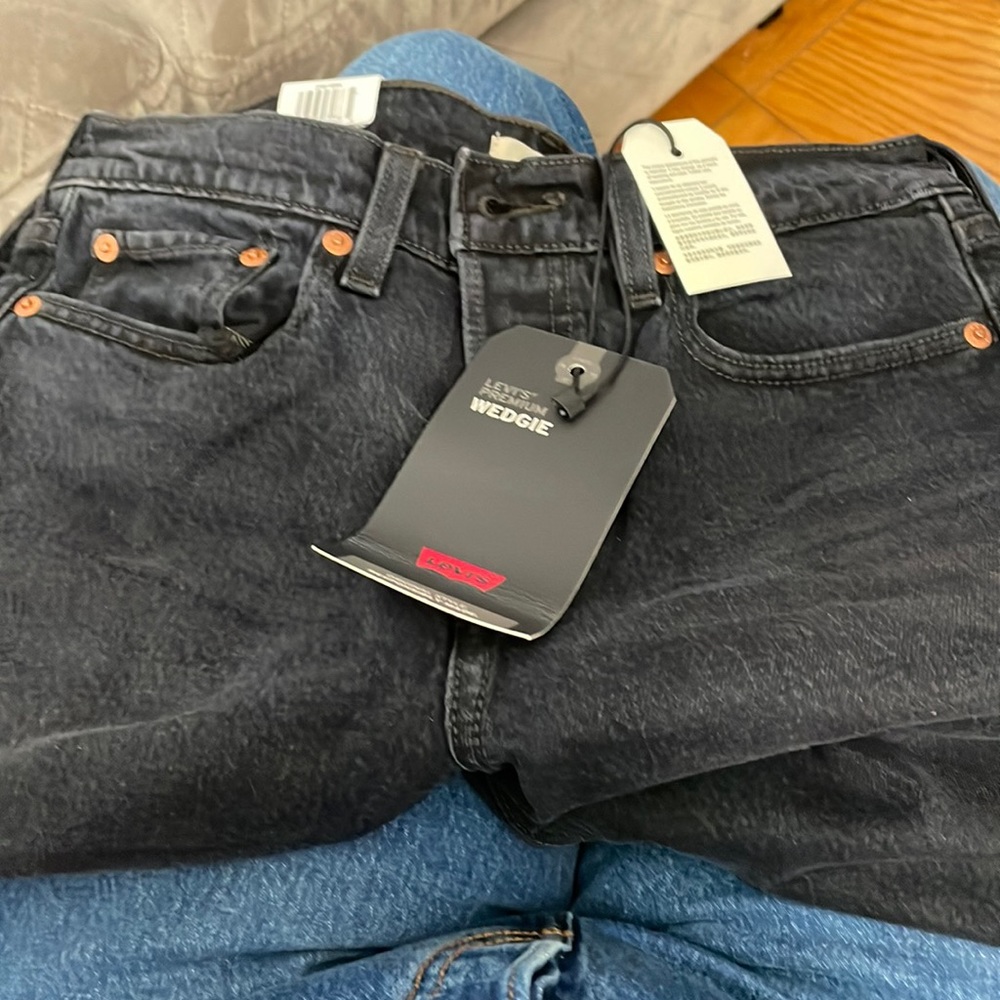Wedgie Icon High-Rise Ankle Jeans size 29 BRAND NEW